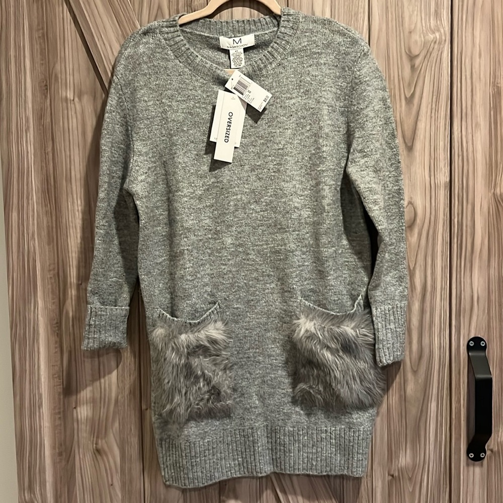 Women’s Magaschoni sweater xs-small